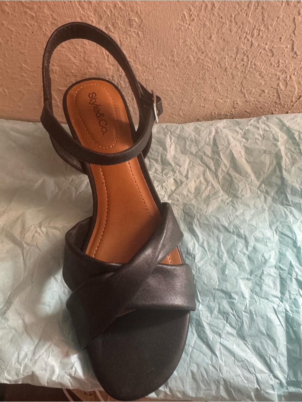 Black leather blocked heel sandals. Size 6. Pipperr by Style & Co. - Picture 4 of 7